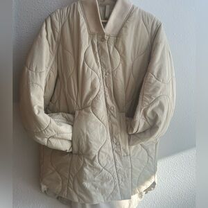 Lululemon sporty but very cute jacket